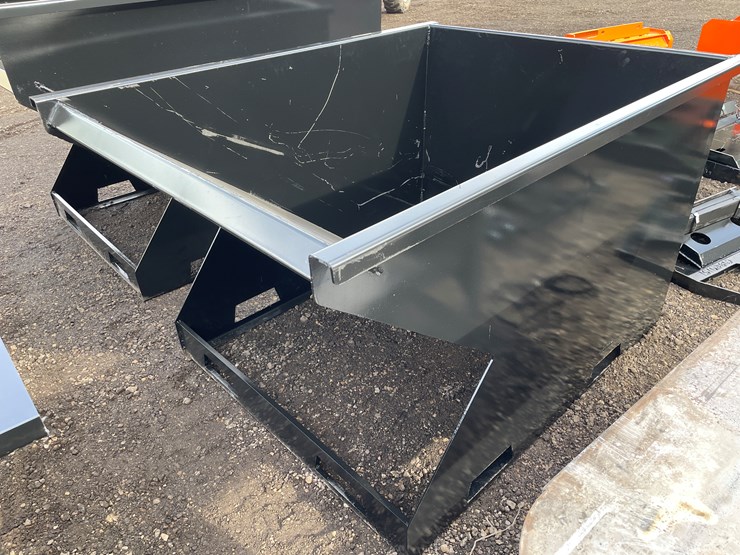 #1212-•-steel-skidsteer-hopper-with-pockets-image-4