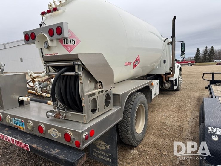 2009-freightliner-lp-truck-(dr12787-unit-5255)-image-6