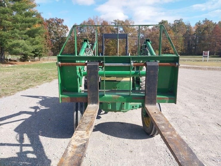 john-deere-2040-image-3