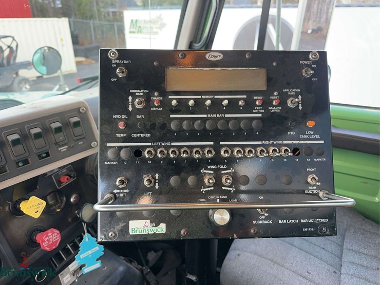 2000-international-2574-image-24