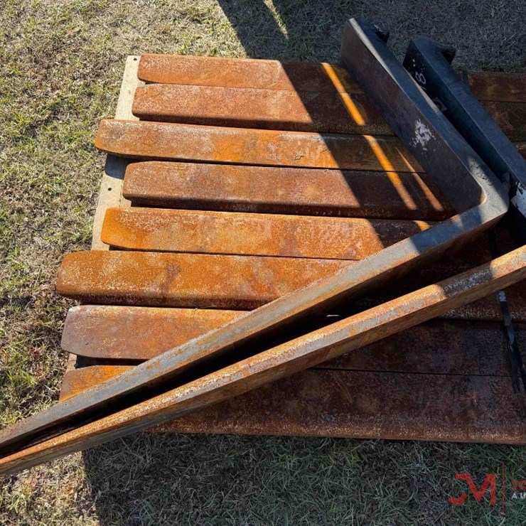 (2) 48" X 5" FORKLIFT FORKS