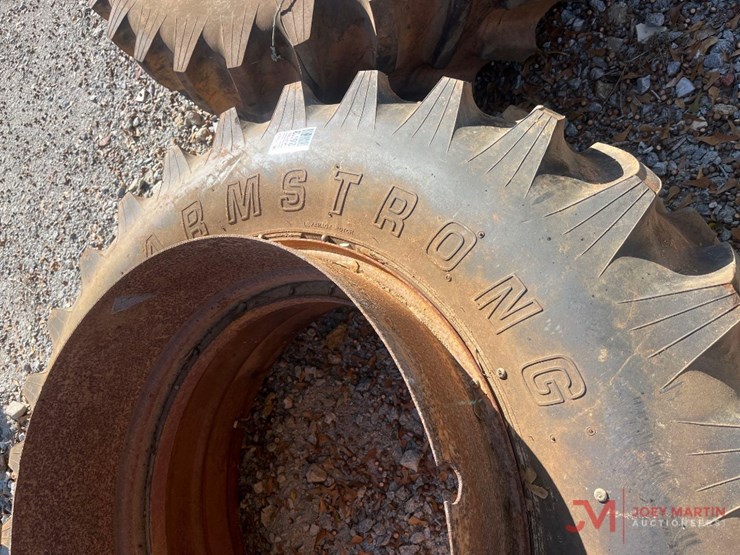 tractor-tires-&-wheel-image-5