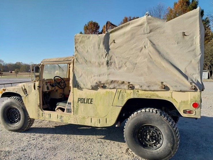 am-general-m998-image-7