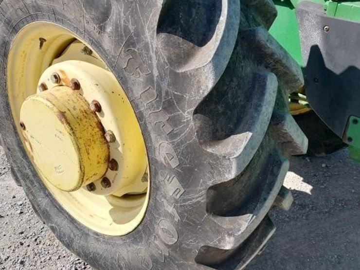 john-deere-8200-image-14