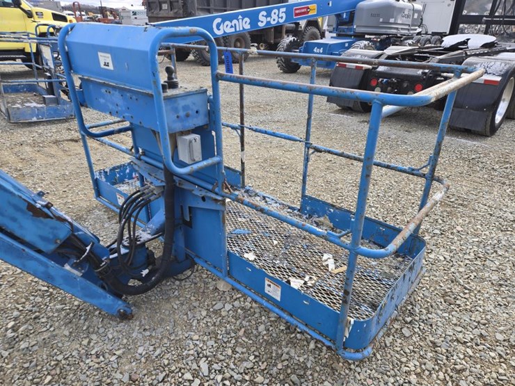 2006-genie-s65-image-12