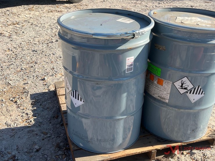 55-gal-dupont-white-automotive-primer-image-1