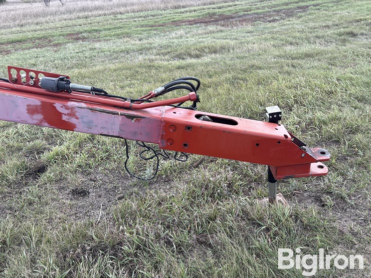 2011-new-holland-h7150-image-11