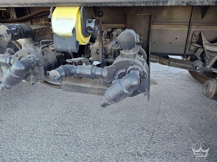 2011-international-durastar-4300-image-31