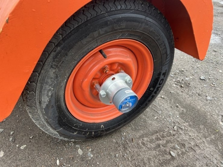 1966-rear's-towable-sprayer-image-13