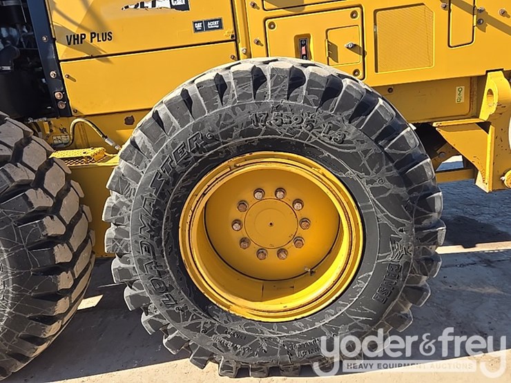 2016-caterpillar-120m2-image-25