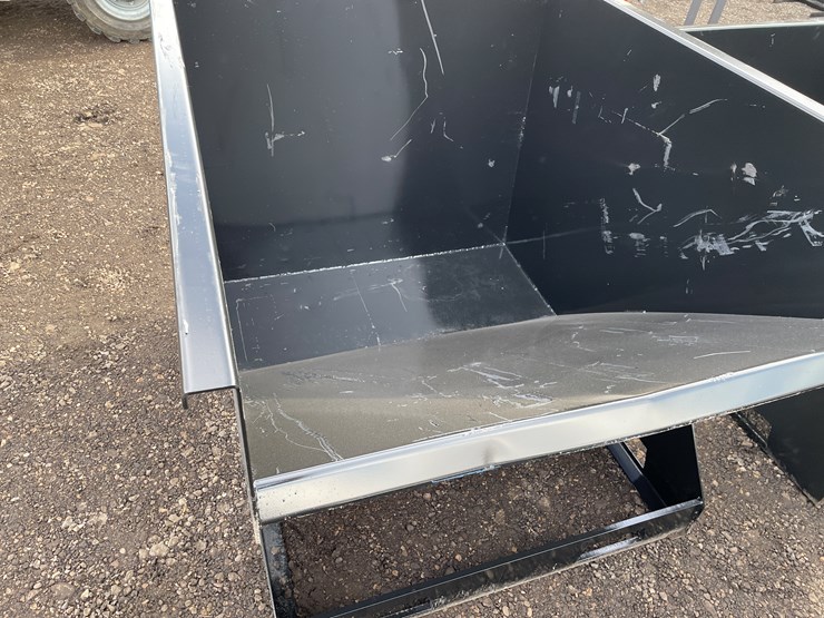 #1213-•-steel-skidsteer-hopper-with-pockets-image-3