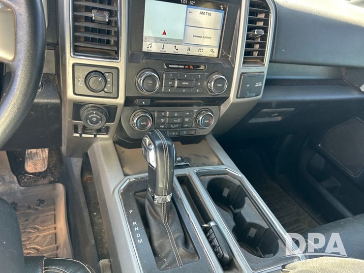 2018-ford-f150-lariat-image-36