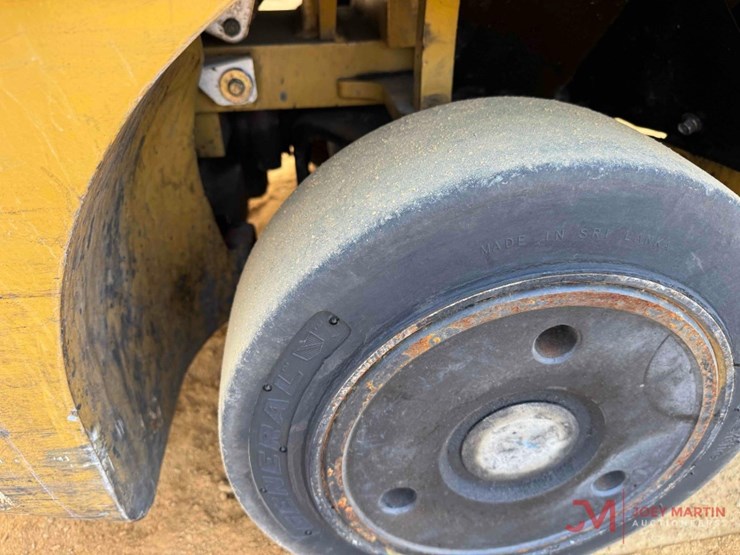 2022-caterpillar-2c6000-image-11