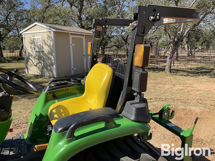 2022-john-deere-3038e-image-18