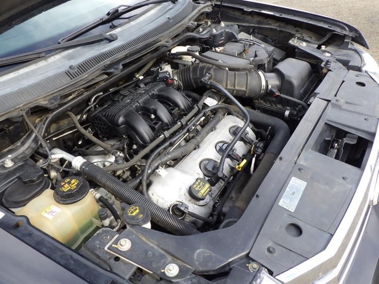 2011-ford-flex-image-11