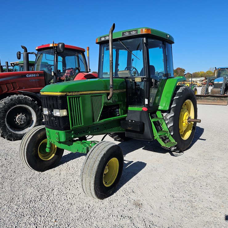 1996 JOHN DEERE 7200