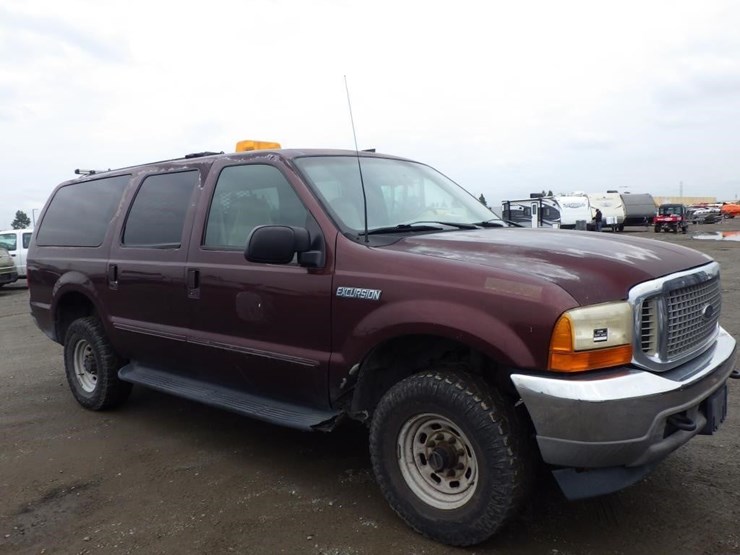 2000-ford-excursion-image-2