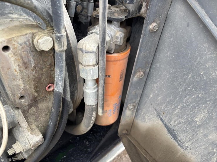 2013-jlg-g5-18a-image-45