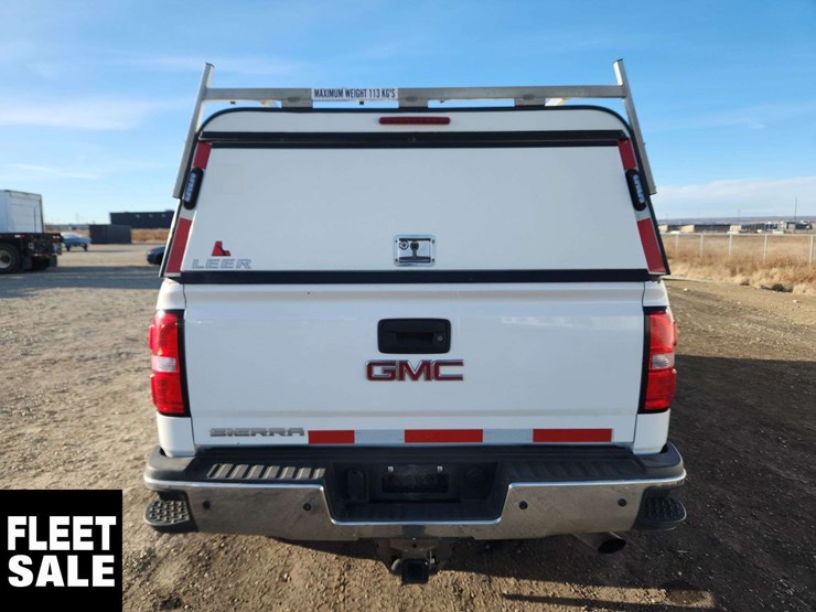 2018-gmc-sierra-2500hd-image-24