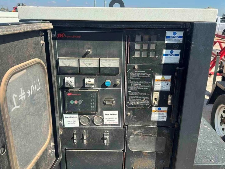 2011-doosan-g25kw-generator-image-2