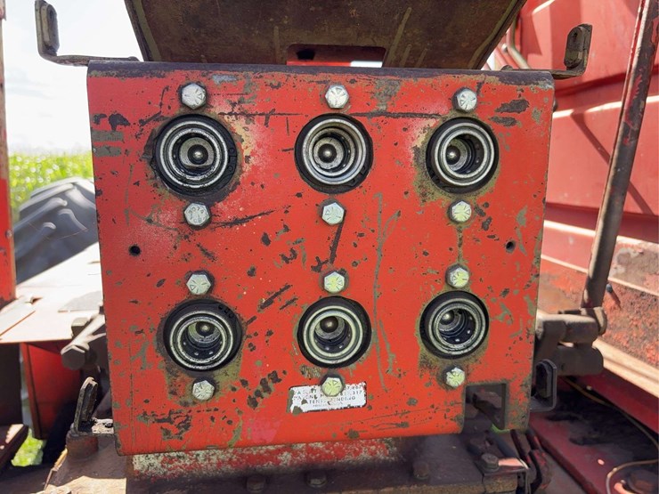 cockshutt-2150-image-77