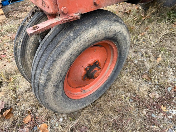 allis-chalmers-wd-45-tractor-image-10