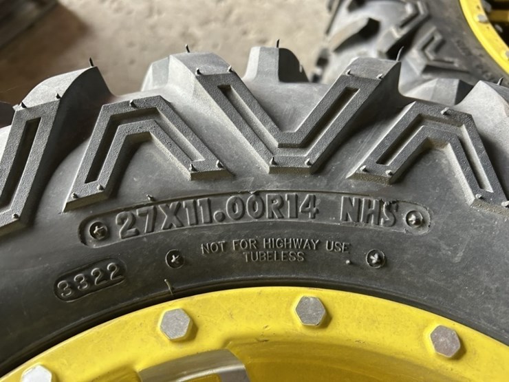 john-deere-gator-image-4