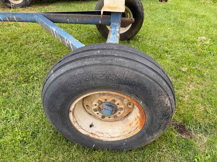 propane-tank-on-gear-image-15