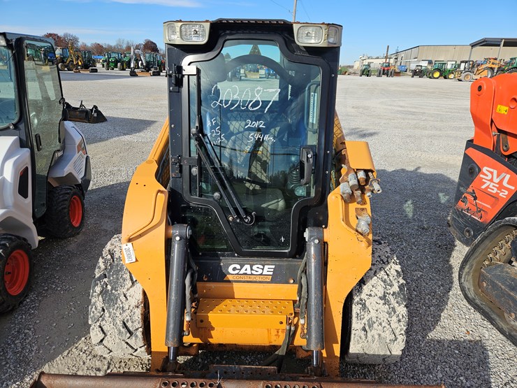 2012-case-sv250-image-4