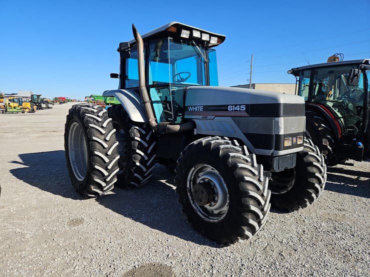 #203305-•-1995-white-6145-tractor-image-21