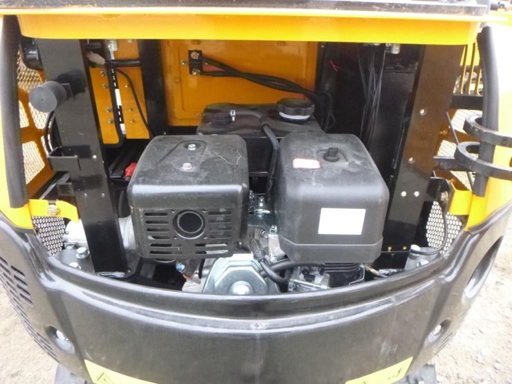 2025-vicsec-vc15p-hydraulic-excavator-image-23