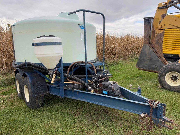 1200-gal-duo-lift-tandem-nurse-trailer-image-2