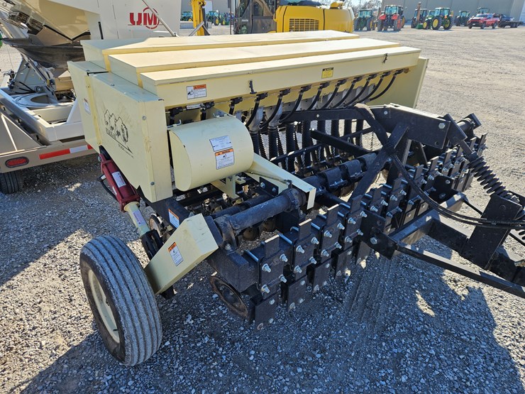 truax-flxii-812-image-15