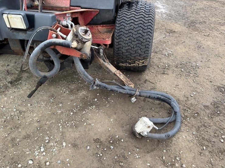 toro-groundsmaster-4500d-image-10