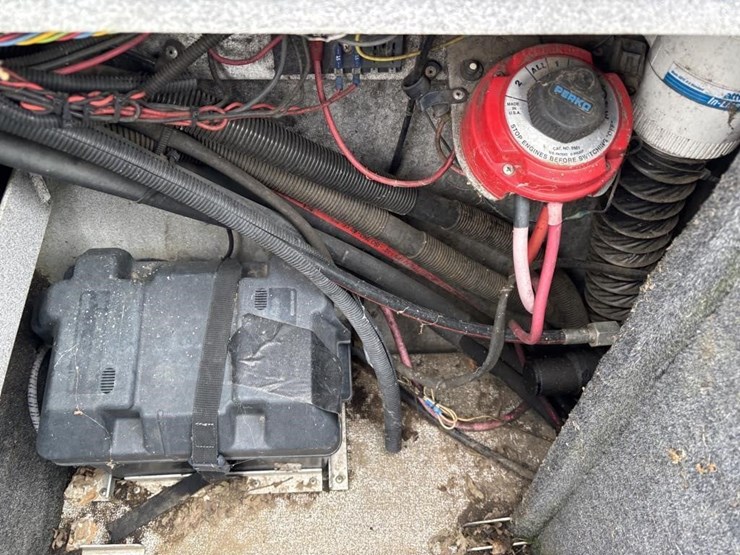 2000-unknown-trailer-image-26