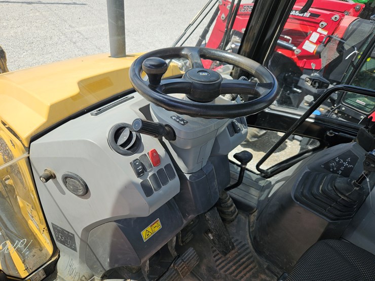 #203035-•-2021-caterpillar-416st-backhoe-image-11