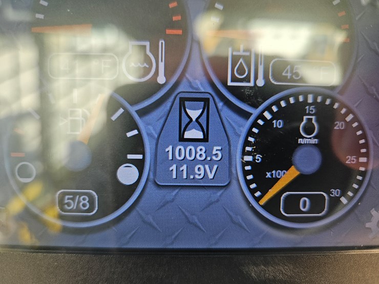 2015-caterpillar-289d-image-10