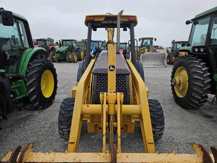 2004-deere-310g-image-4