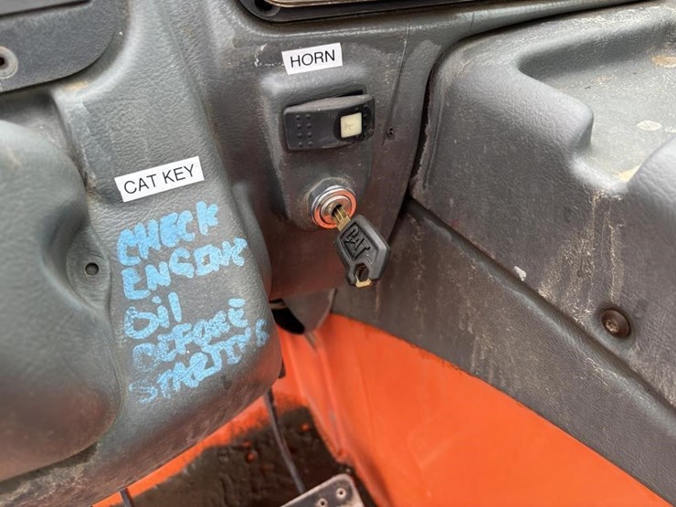 2013-jlg-g5-18a-image-27