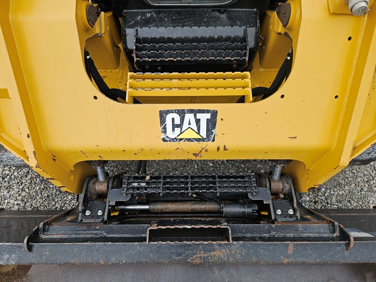 2015-caterpillar-289d-image-5
