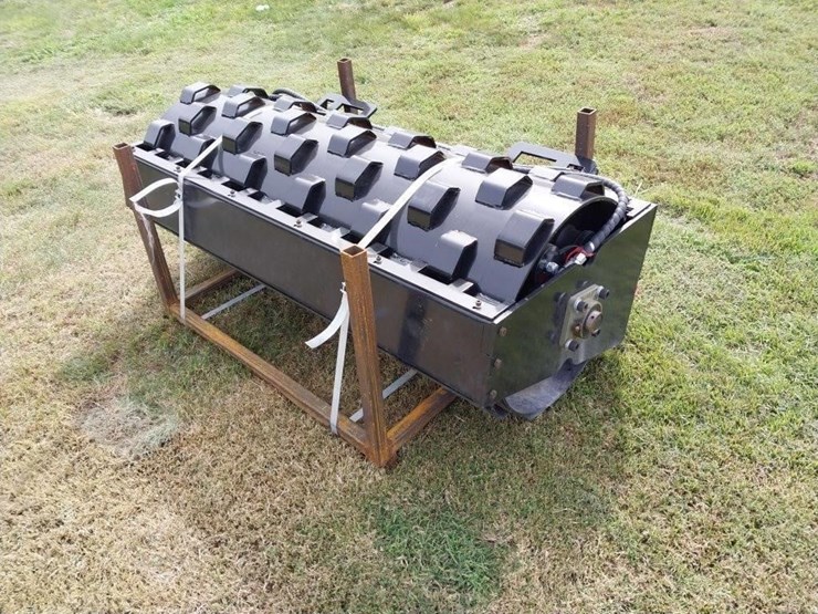 new-giyi-s/s-qa-hyd-compactor-roller-image-1