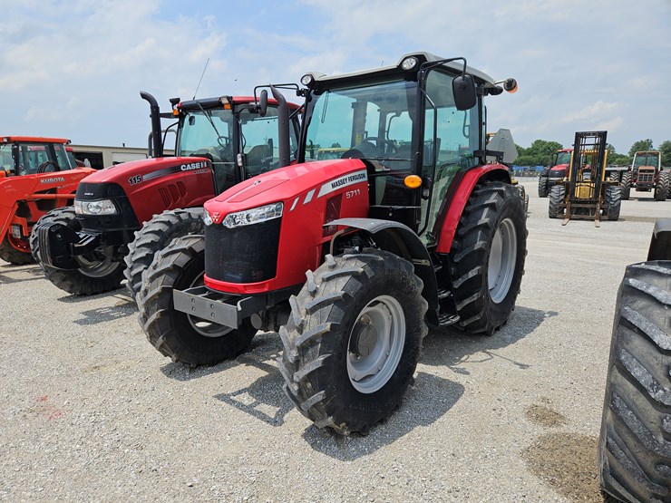 2018-massey-ferguson-5711-image-21