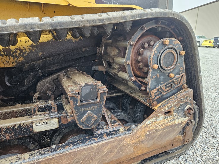 2004-caterpillar-277b-image-13