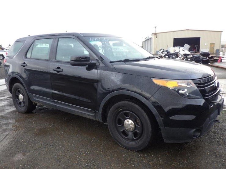 2015-ford-explorer-image-2