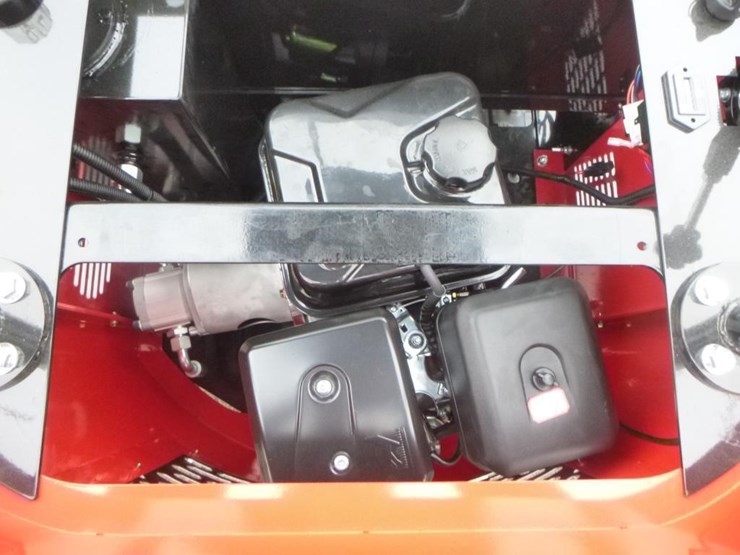 2025-vicsec-vc13-hydraulic-excavator-image-24