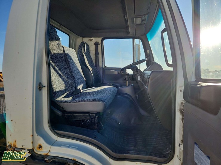 2004-hino-fb1817-image-14