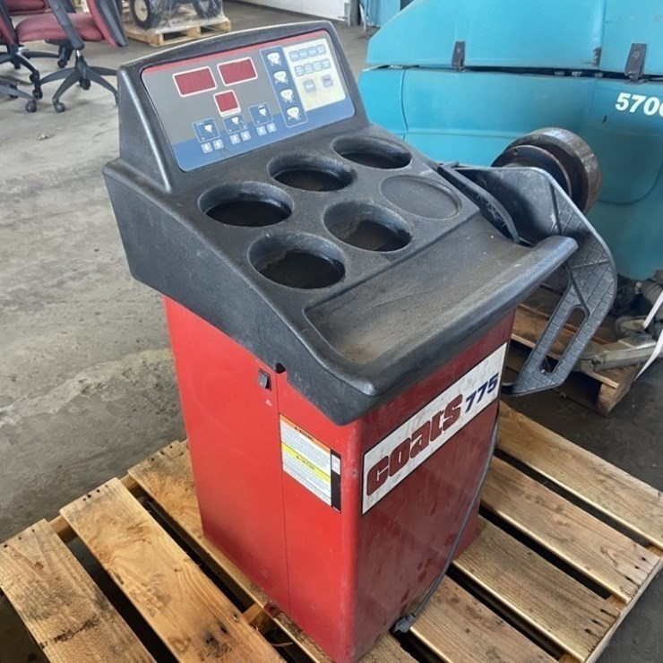 2014 Coats 775 Wheel Balancer