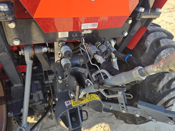 2021-massey-ferguson-1840m-image-12