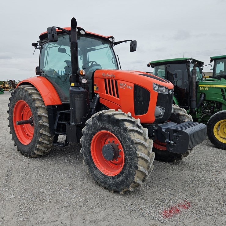 2020 KUBOTA M7-132