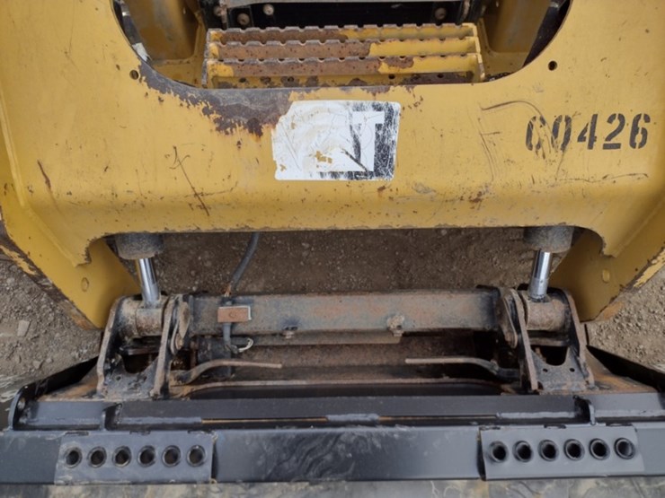 caterpillar-246d-image-14